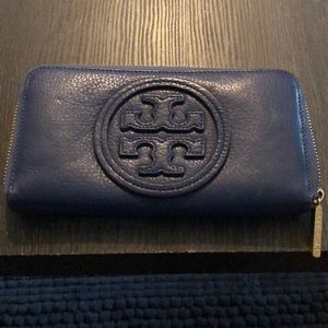 Tory burch wallet